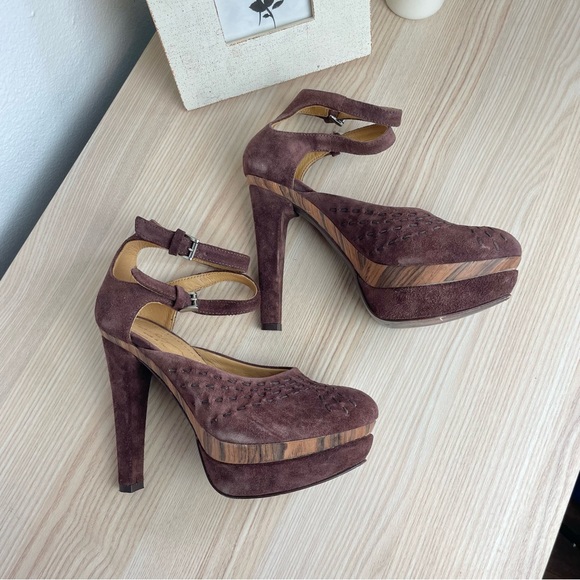 True Religion Embroidered Suede Platform Heels - Picture 2 of 7
